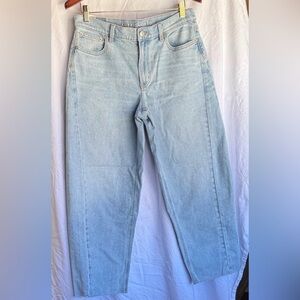 NWOT American Eagle Light Blue Barrel Denim Jeans Size 6